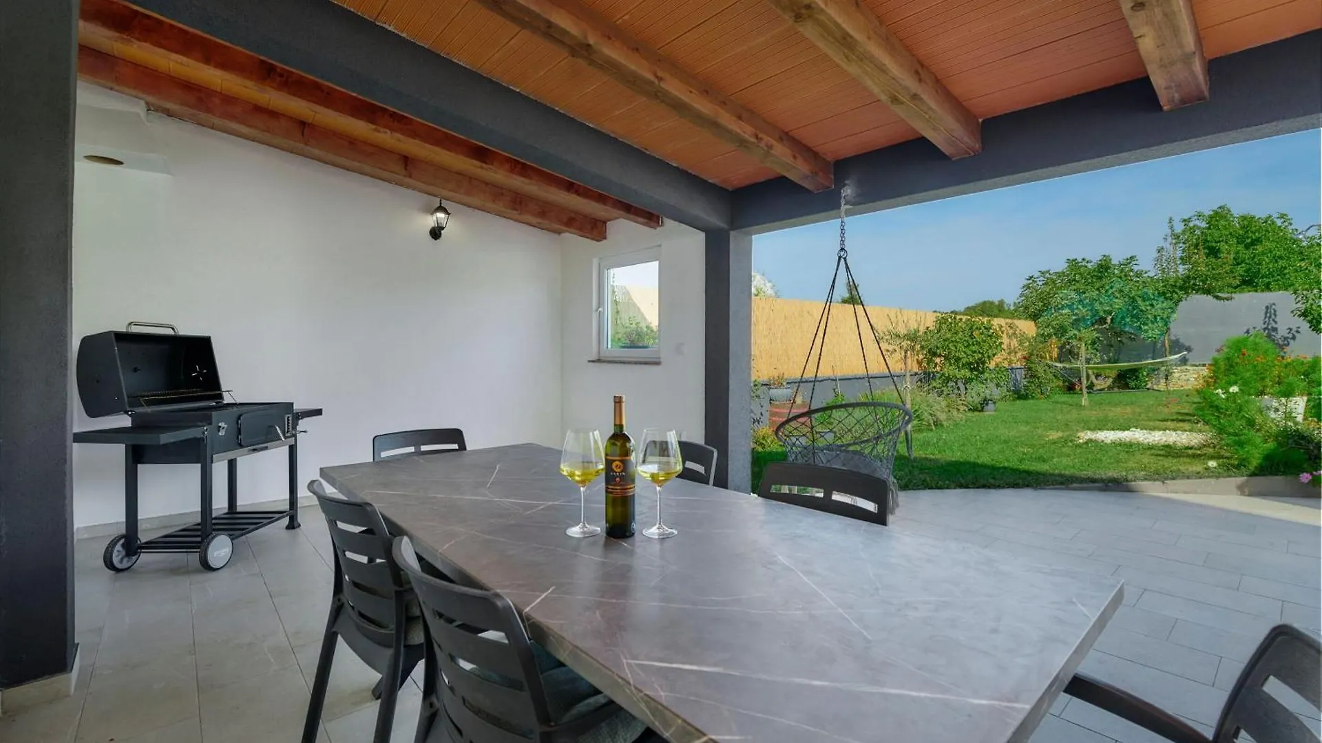 Schoenes Ferienhaus Emma Burići Chorwacja